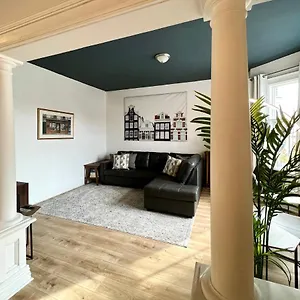 Les 300s 3e Avenue Apartment Quebec City